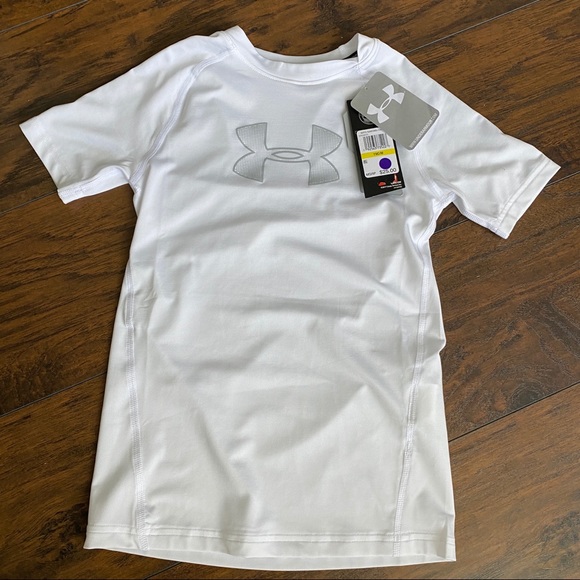 3/$36 - Boys Under Armour Fitted Tee - White - Picture 7 of 8
